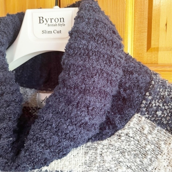 Ariana by Howards Blue Plaid Blanket Cowl Neck Shawl Fringed Poncho Festival OS - Picture 3 of 9